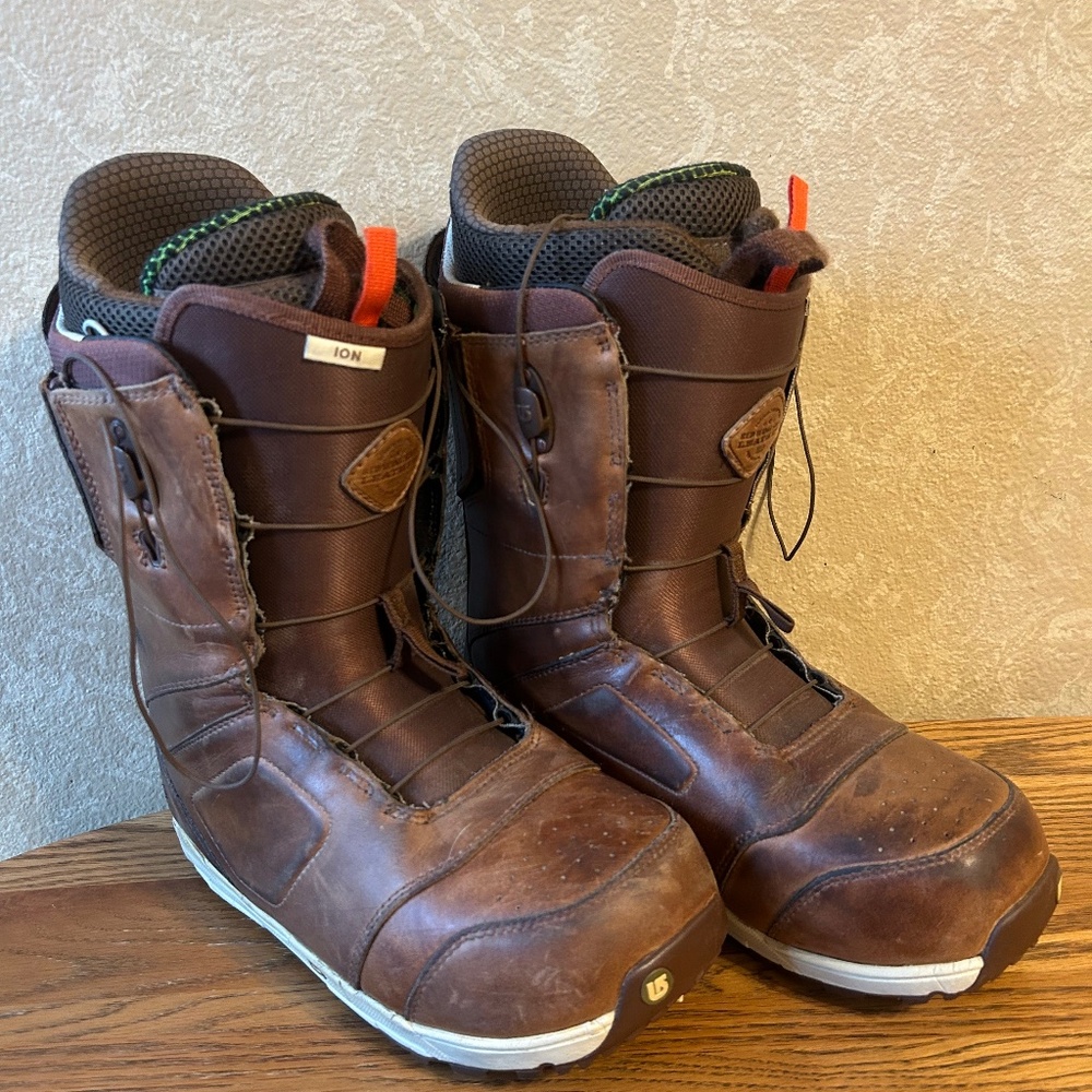 Burton Ion x Red Wing leather snowboard boots in Men’s US 8.5 (AF)